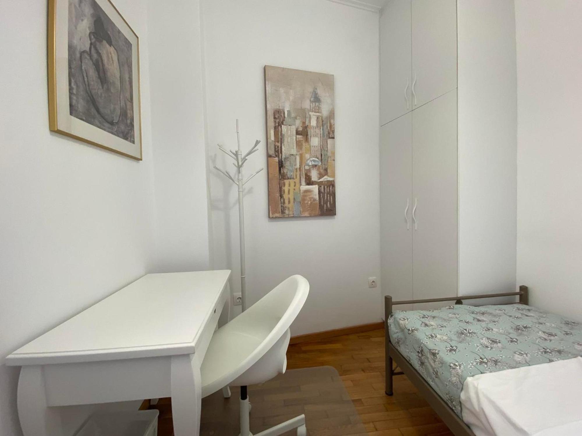 Irene΄S Downtown Apartment Халкида Экстерьер фото